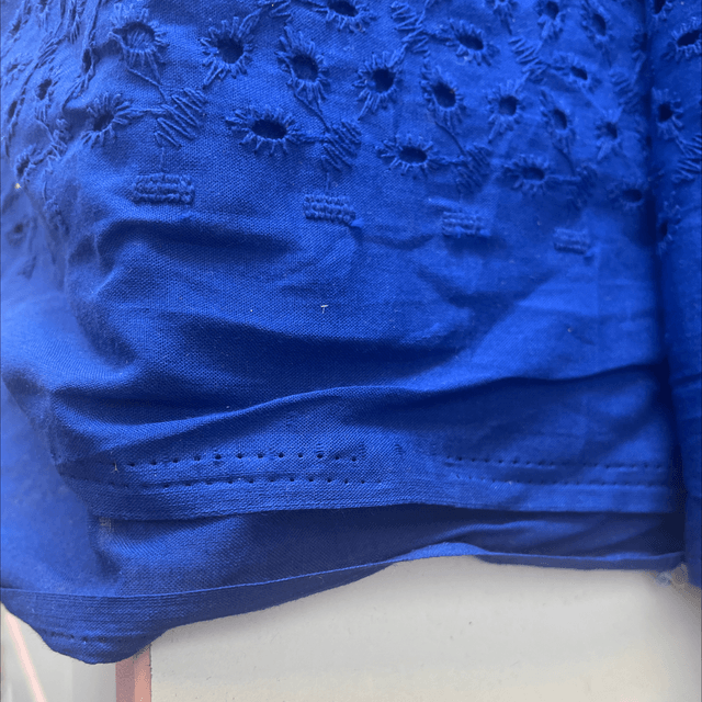 Broderie - bleu roi